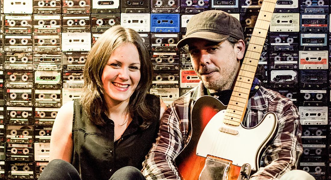 PJ KAHUNA & SARA GRAJAL en Zerveceria Santiago